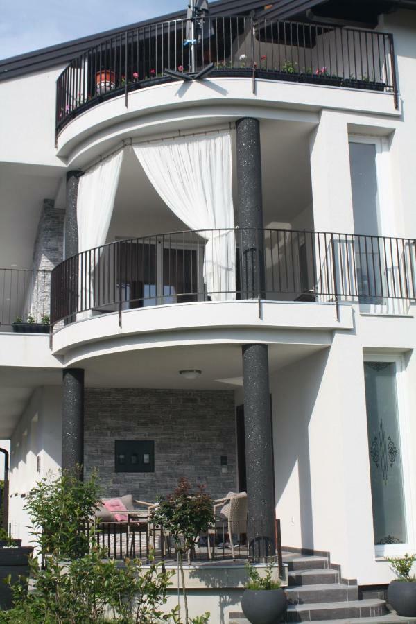 Lgp Exclusive Apartment Bihać Esterno foto
